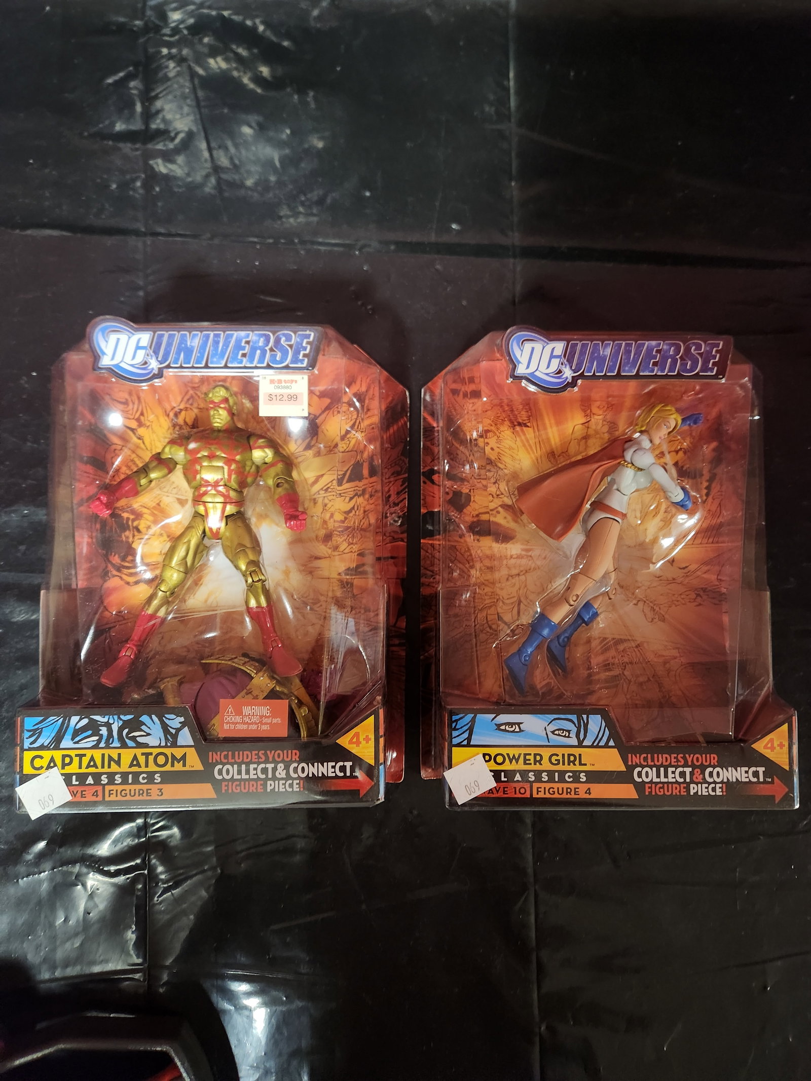 DC Universe Power Girl and Captain Atom (1 of 2)