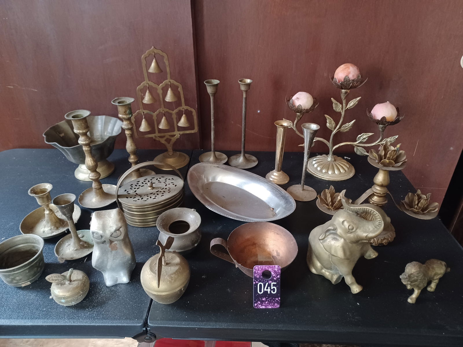 Mixed Lot of Brass & Netal Items (1 of 7)