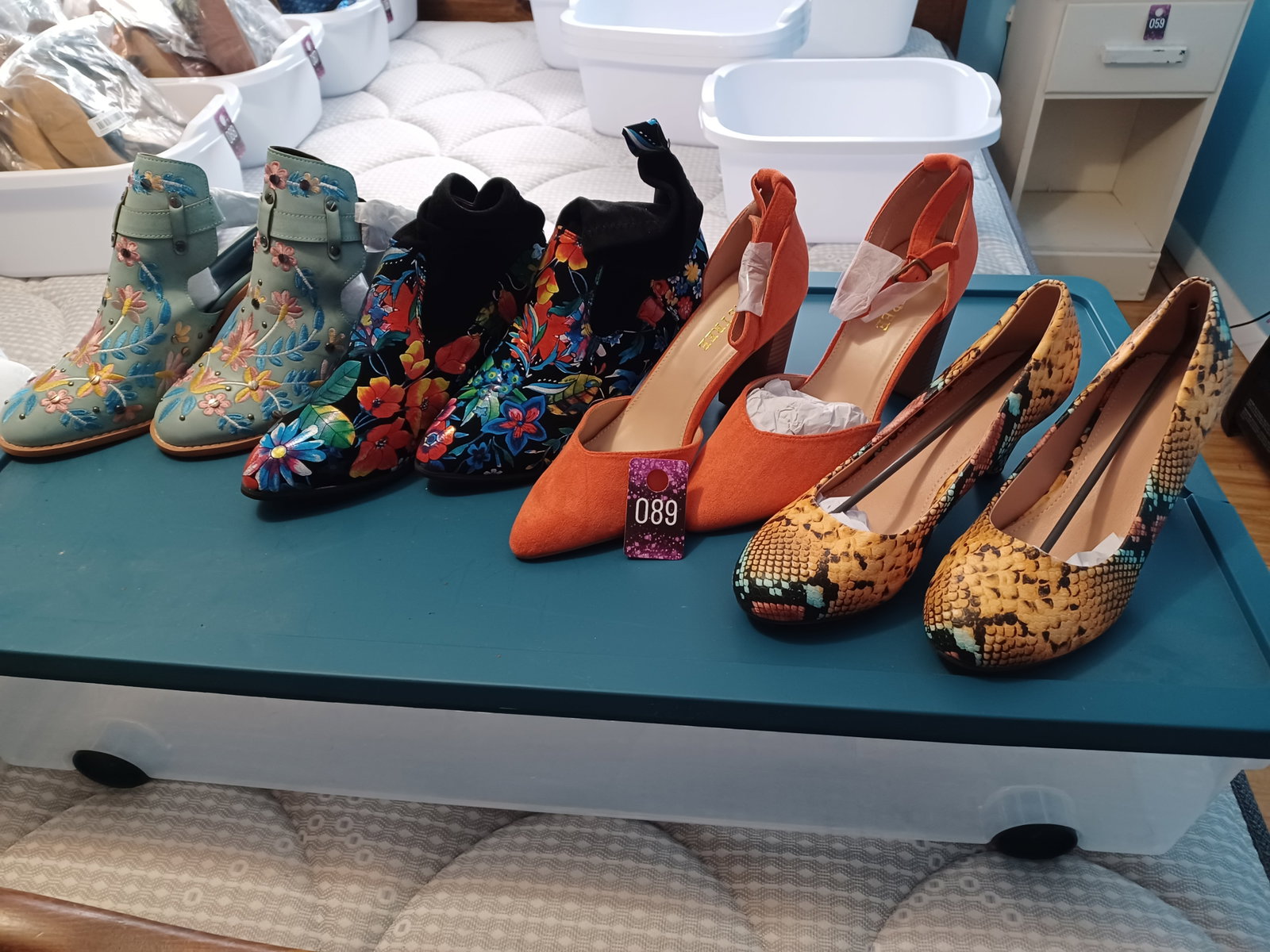 NEW 4 pair womens size 10 shoes: see photos for details