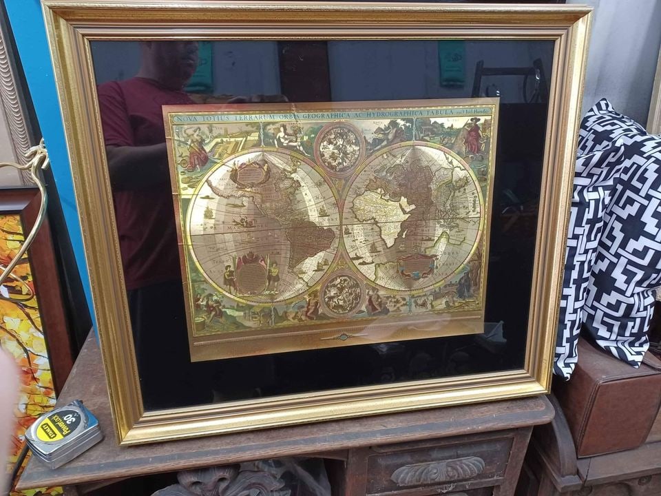 Vintage 1960s Old World Style Metalic Framed World Map Artwork (1 of 5)