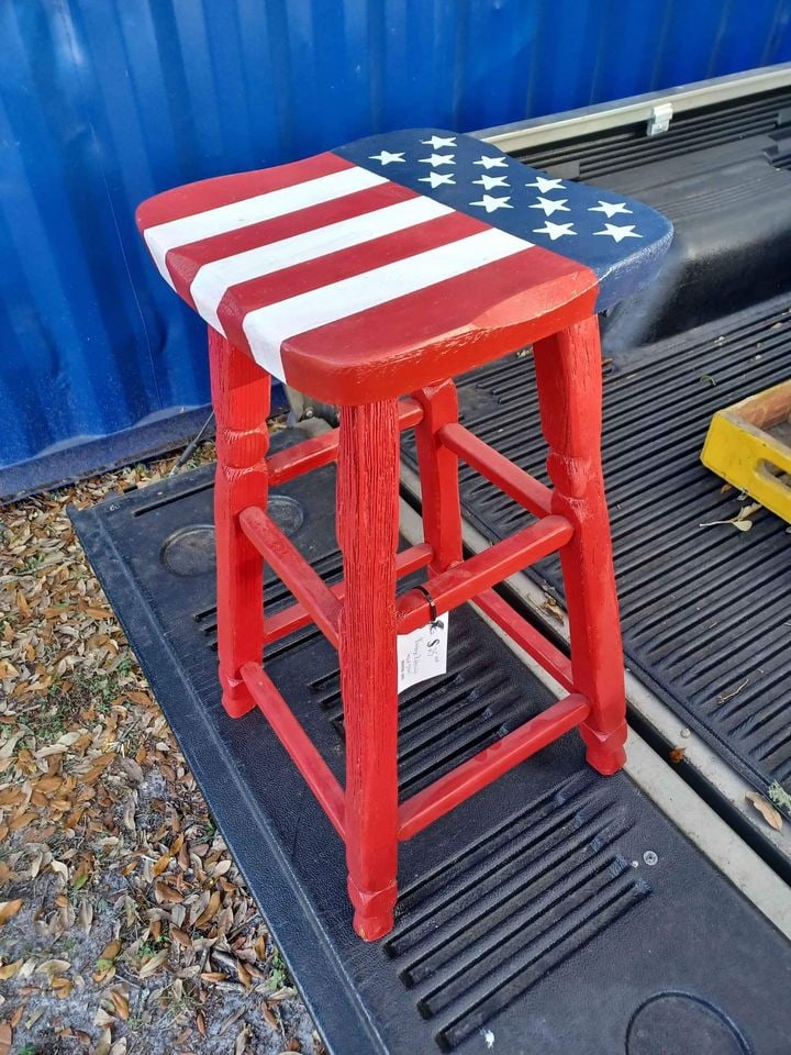 Vintage Wood Bar Stool painted USA Flag (1 of 6)