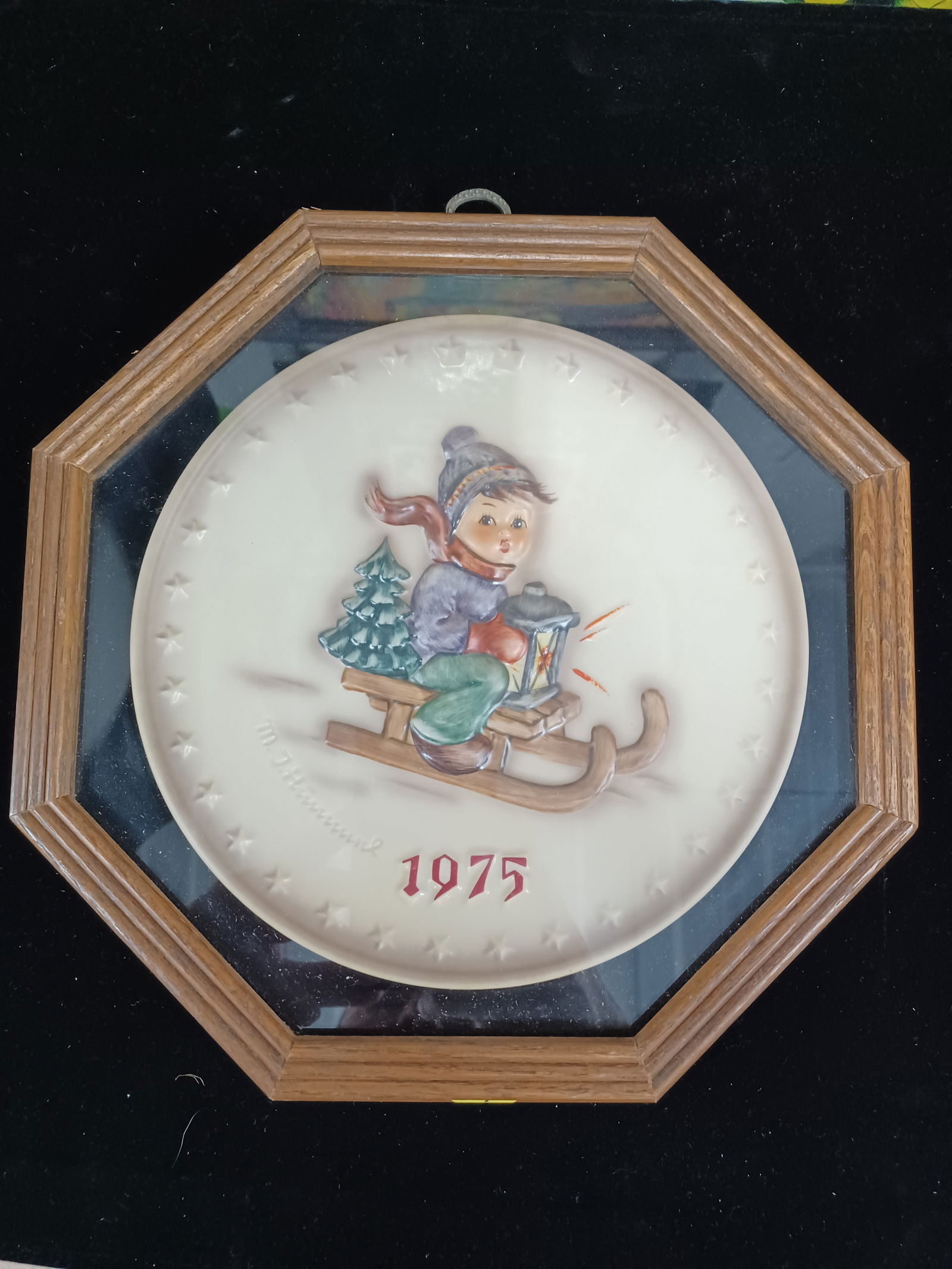 Vintage 1975 Hummel Plate Framed in wood case (1 of 3)