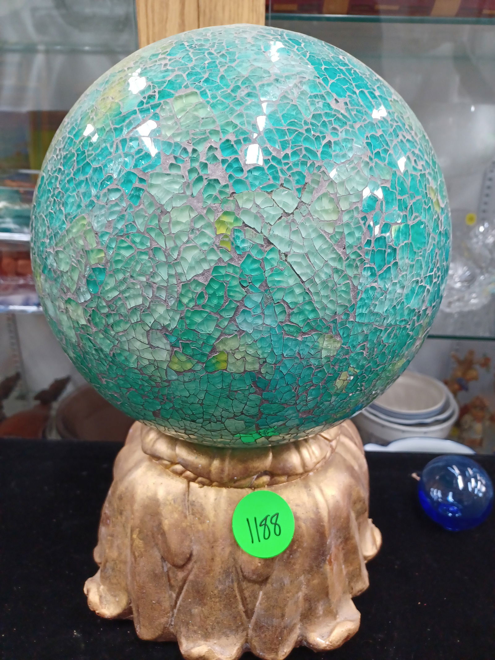 Lawn Art Mosaic Globe on Resin Stand (1 of 4)