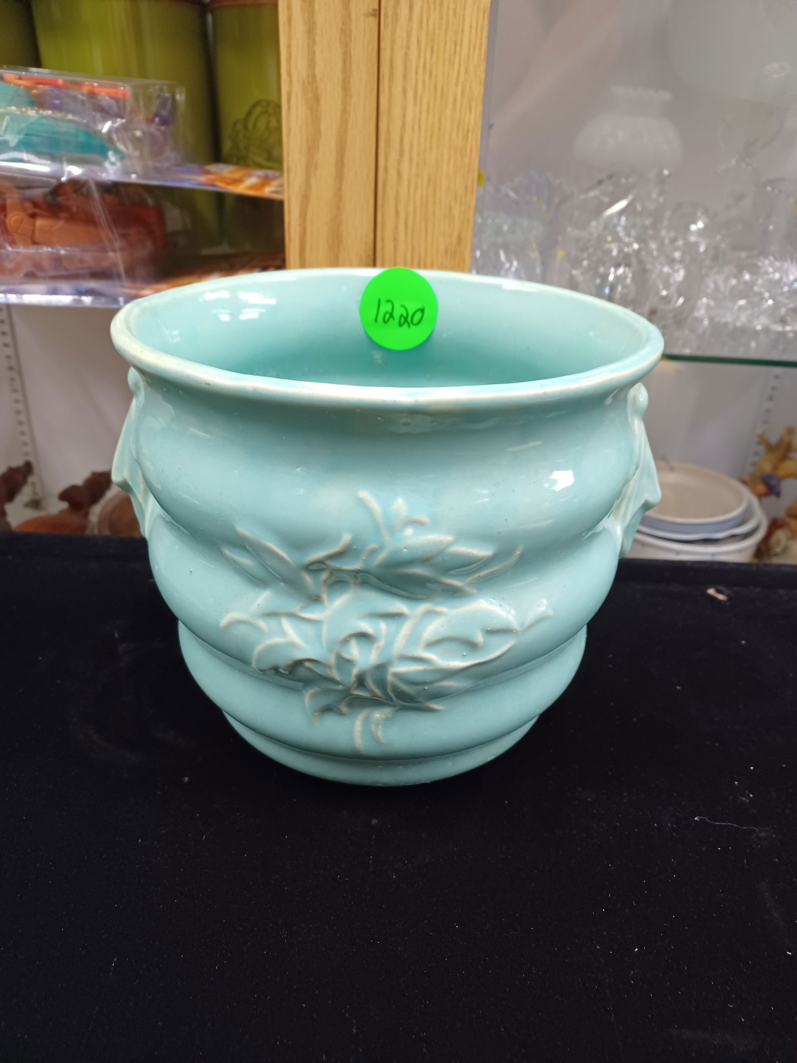 Vintage Large McCoy Pottery Planter (1 of 6)