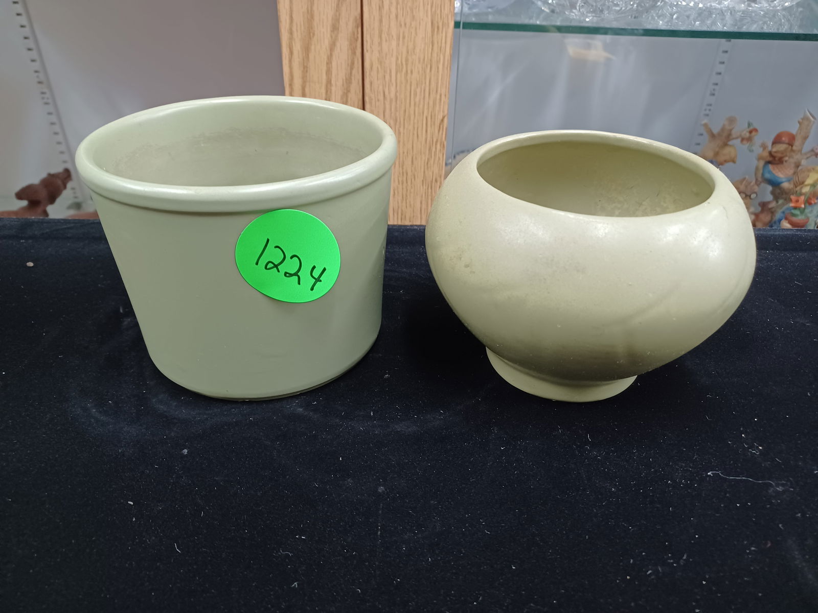 Vintage Lot of 2 Floraline Mid Century Green Vases (1 of 4)