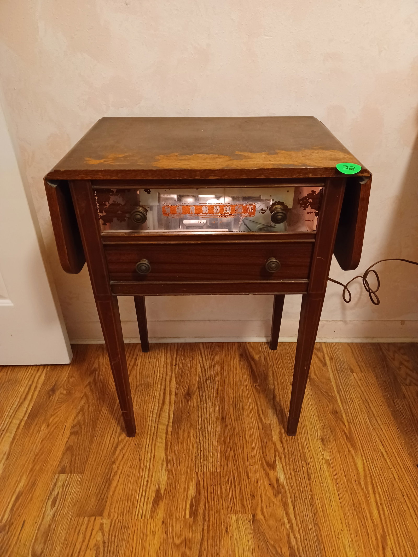 Vintage Radio Nightstand/ Lights up but non working: See Photos for details