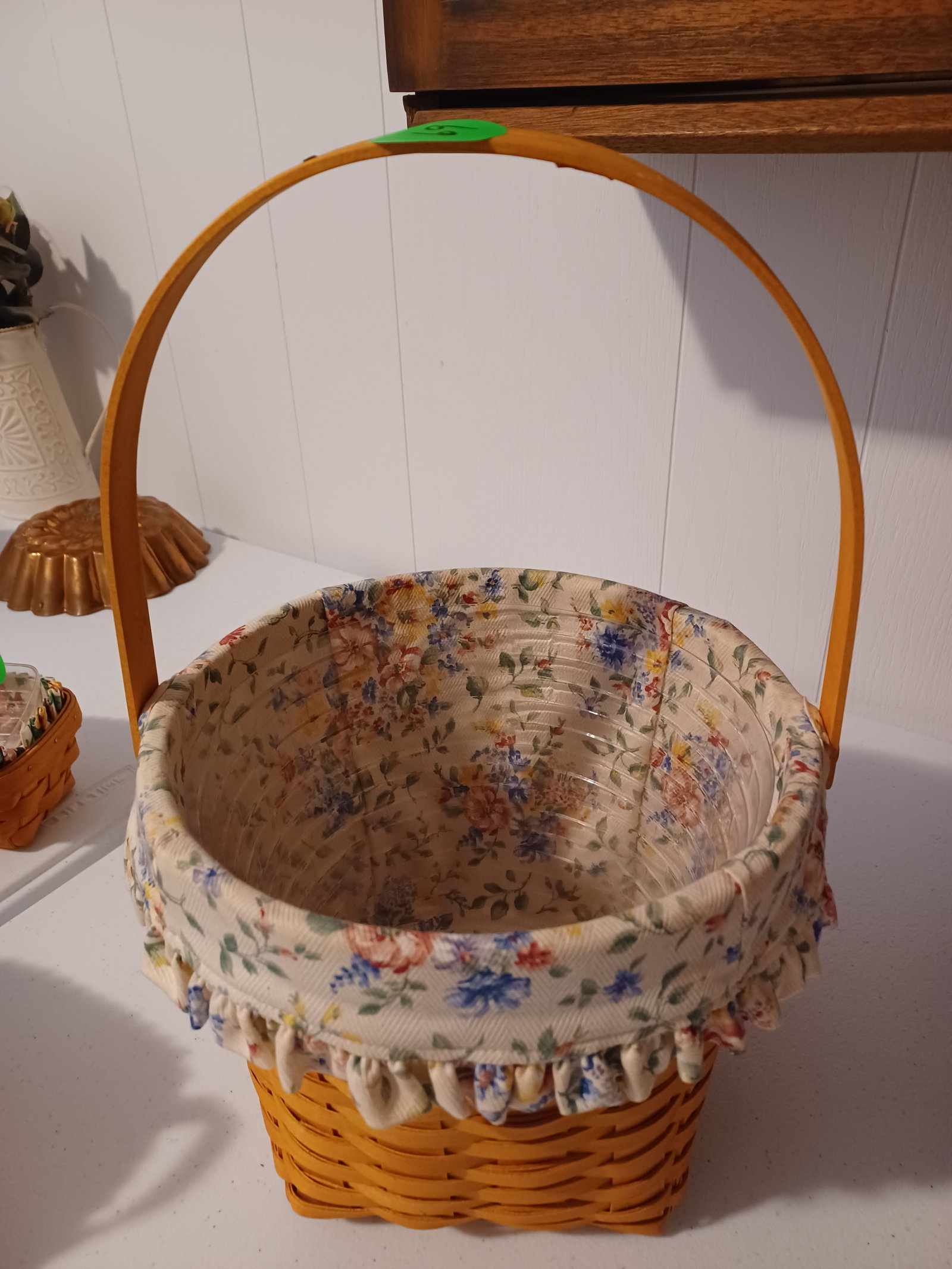 Vintage Longaberger Basket with Handle: See Photos for details