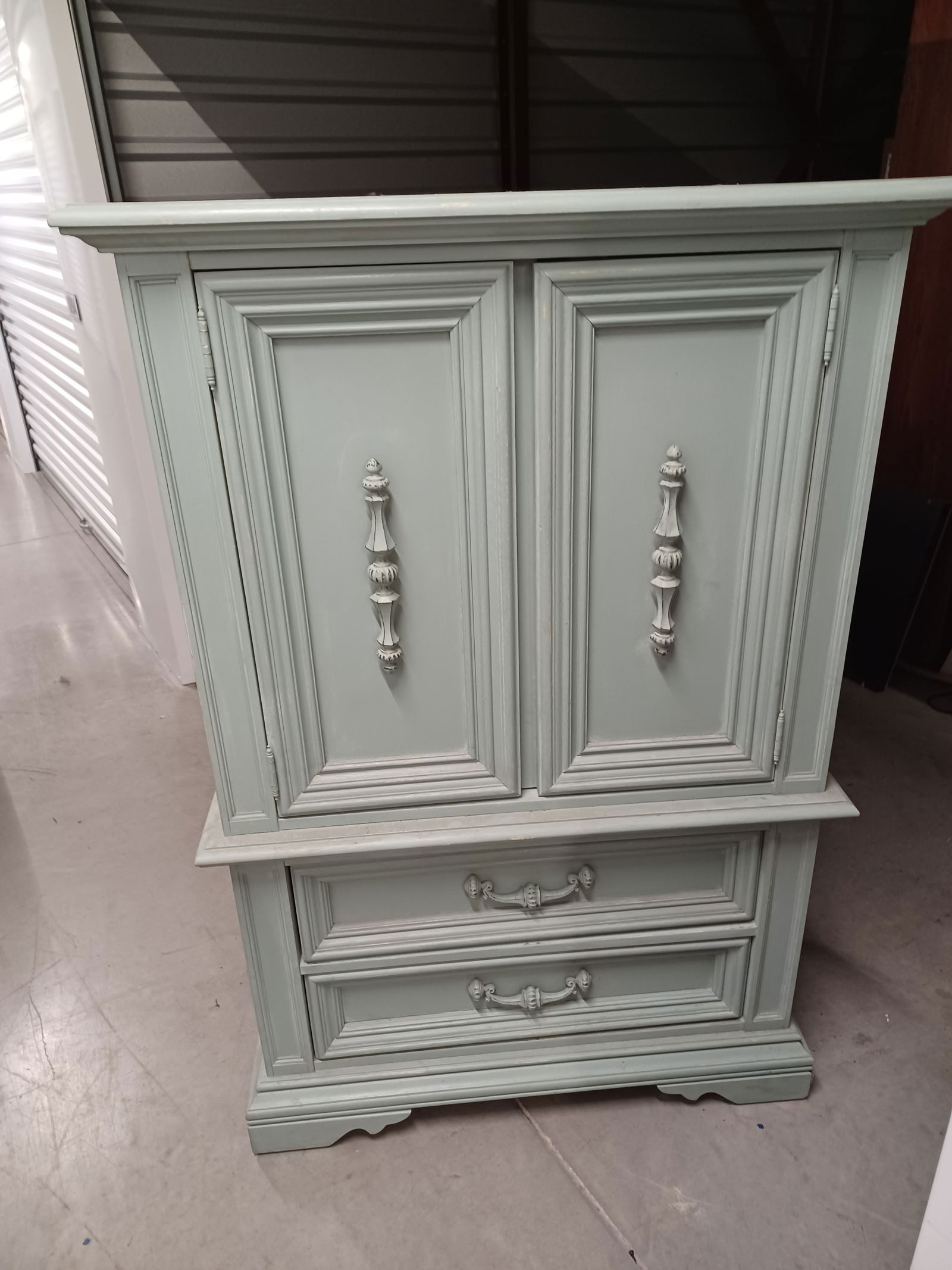 Shabby Chic Cabinet by Stanley Furniture (1 of 11)