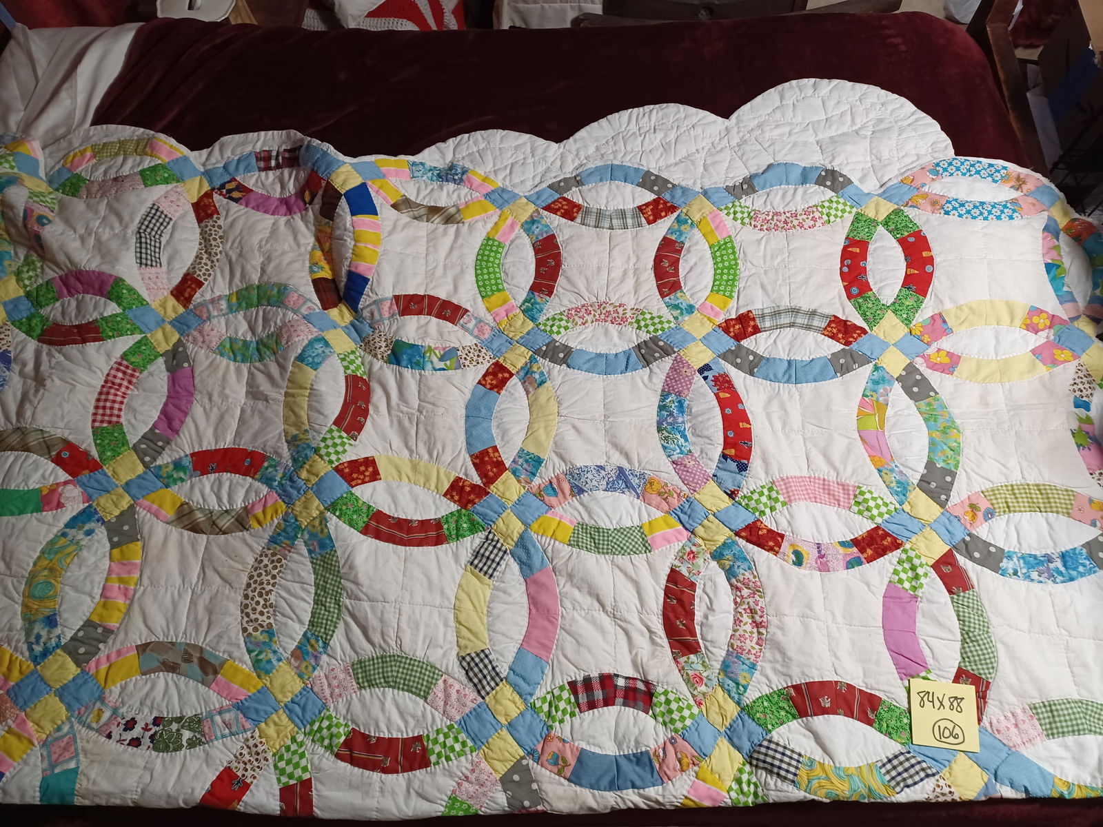 Large Patchwork Quilt 84x88 Wedding Ring Pattern (1 of 13)