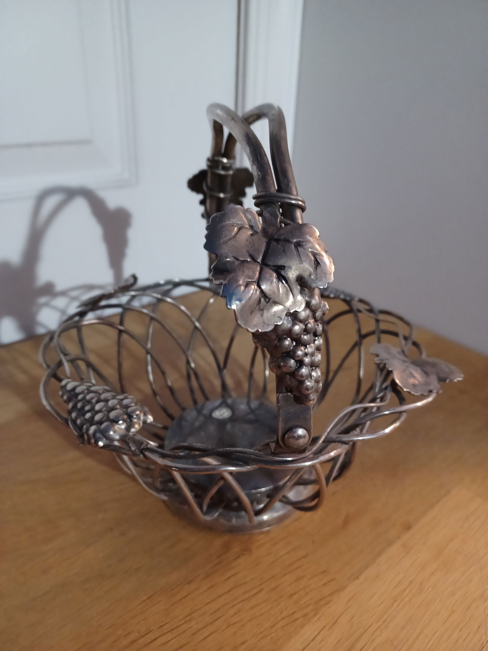 Godinger Silver Plated Fruit Basket (1 of 6)