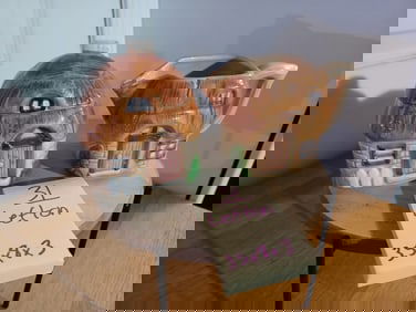 Vintage Lefton Old Townehouse Cream & Sugar/ Condition Issue