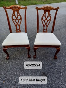 Contemporary Pair of Claw Foot Mahogany Side Chairs/ 18.5" seat hgt