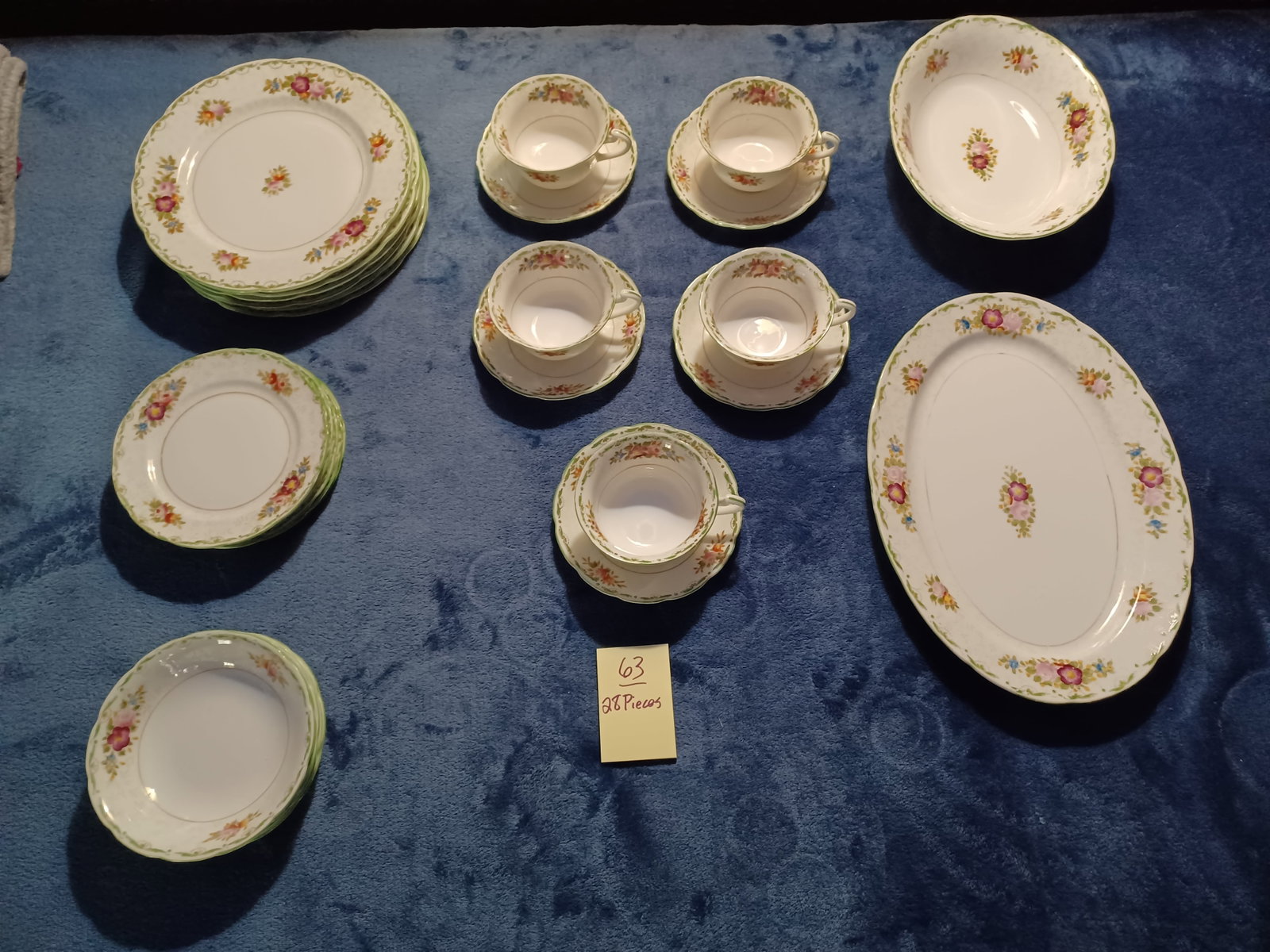 Vintage Set of Japanese Porcelain China 28 Pieces: Vintage Set of Japanese Porcelain China 28 Pieces