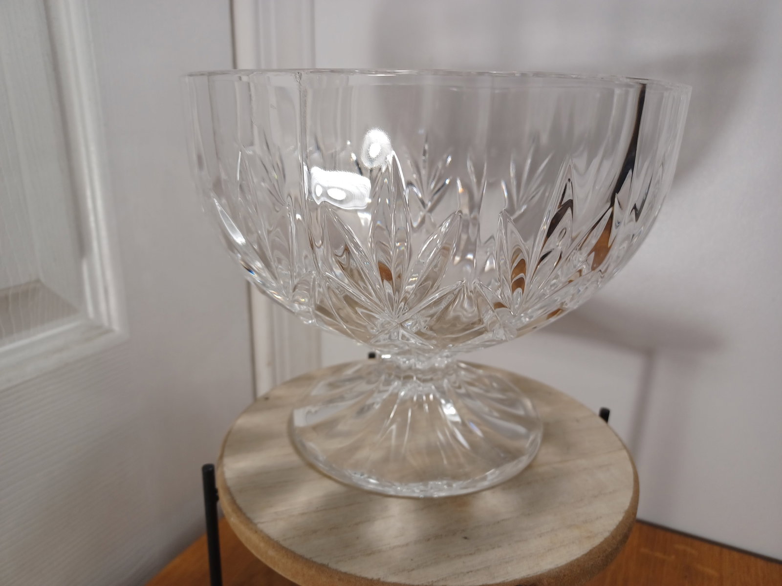 Beautiful Waterford Crystal Fruit Bowl: Beautiful Waterford Crystal Fruit Bowl