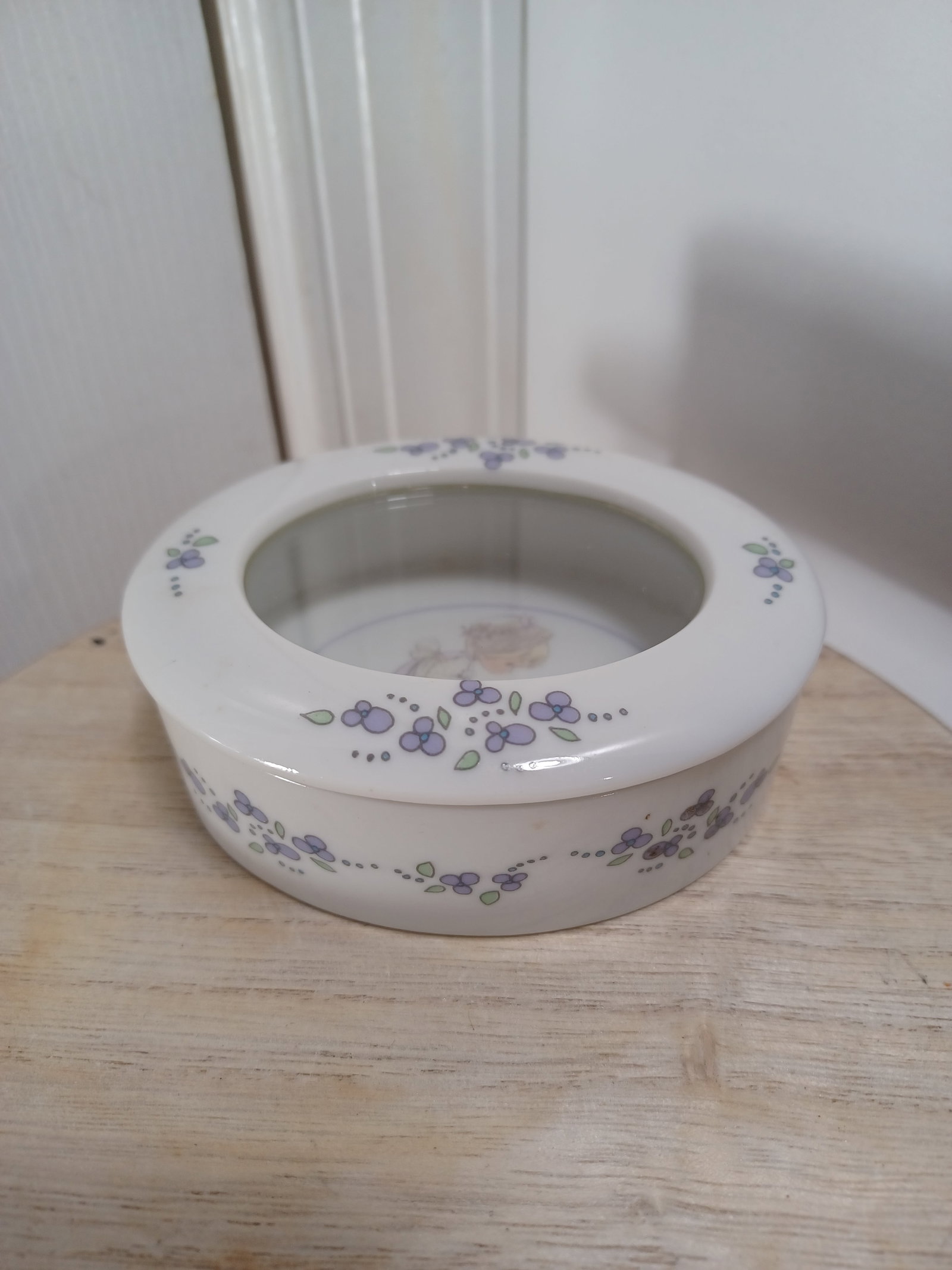 Precious Moments Trinket Box/ Bless This Earth: Precious Moments Trinket Box/ Bless This Earth