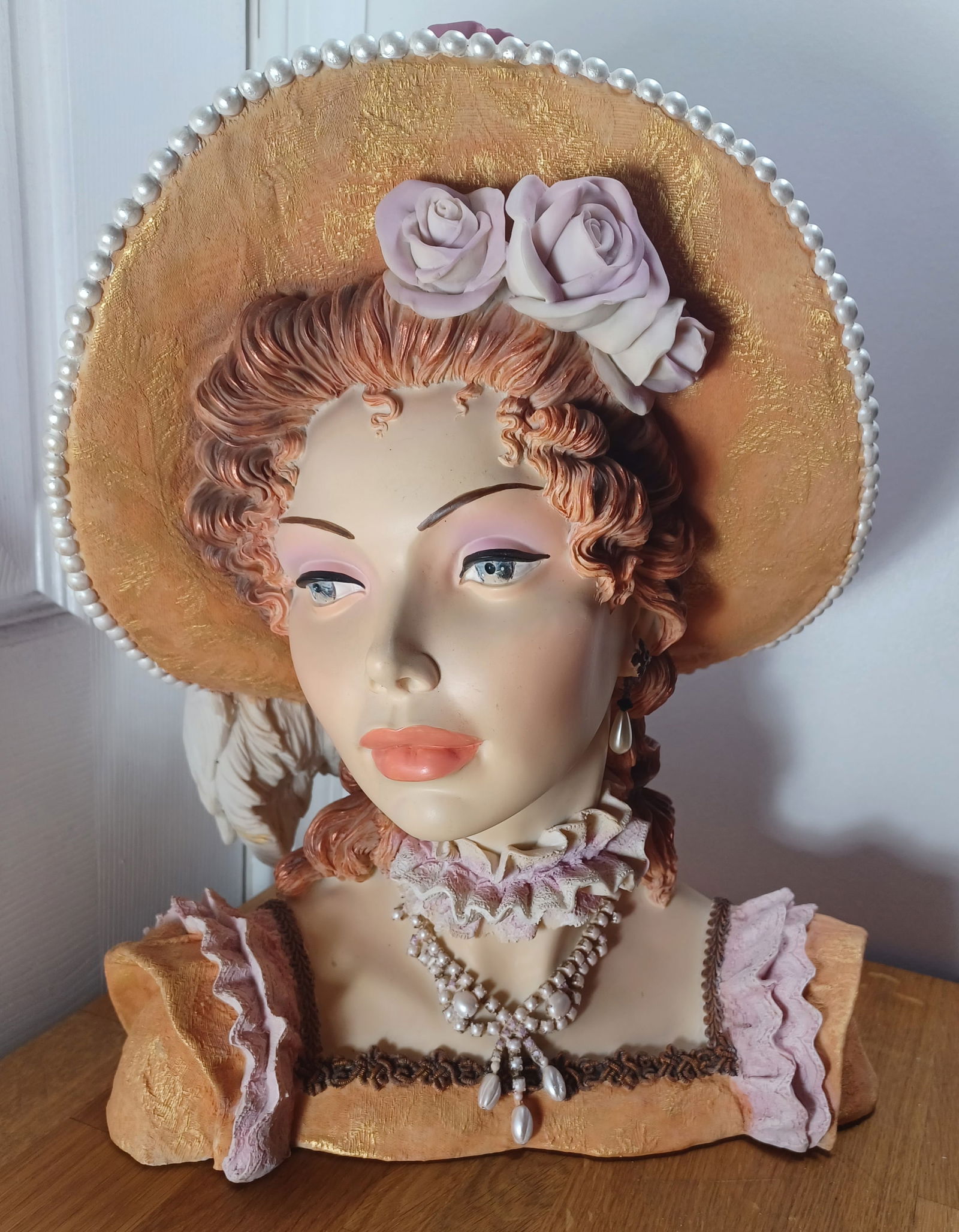 Large Cameo Girls Delux Figure Judith 1818 Perchance to Dream