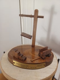 Goebel Hummel Display Stand