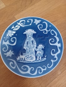 Royal Copenhagen Mothers Day Plate