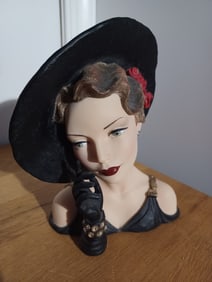 Limited Edition Cameo Girls Deluxe Lady Vase Blythe 1930 Black Magic
