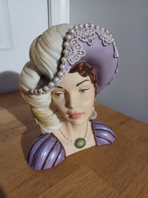 Limited Edition Cameo Girls Deluxe Lady Vase Judith 1809 Lovely In Lavender