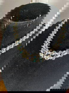 Vintage Laguna Iridescent Glass Bead Necklace: Vintage Laguna Irradescent Glass Bean Necklace