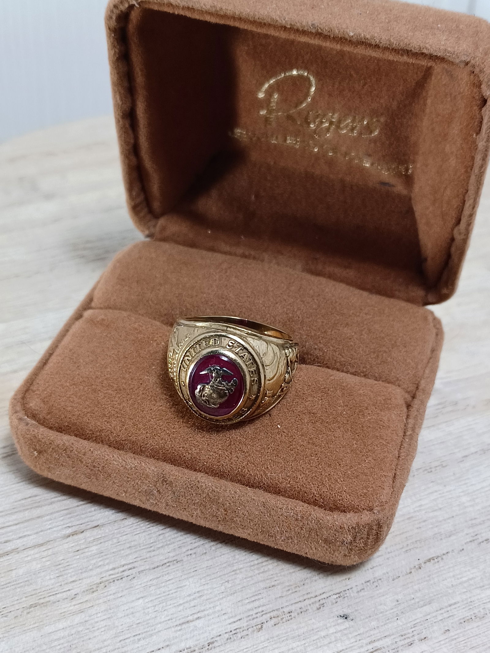 US Marine Corp 10kt Ring Size 5 / 8.5 grams (1 of 8)