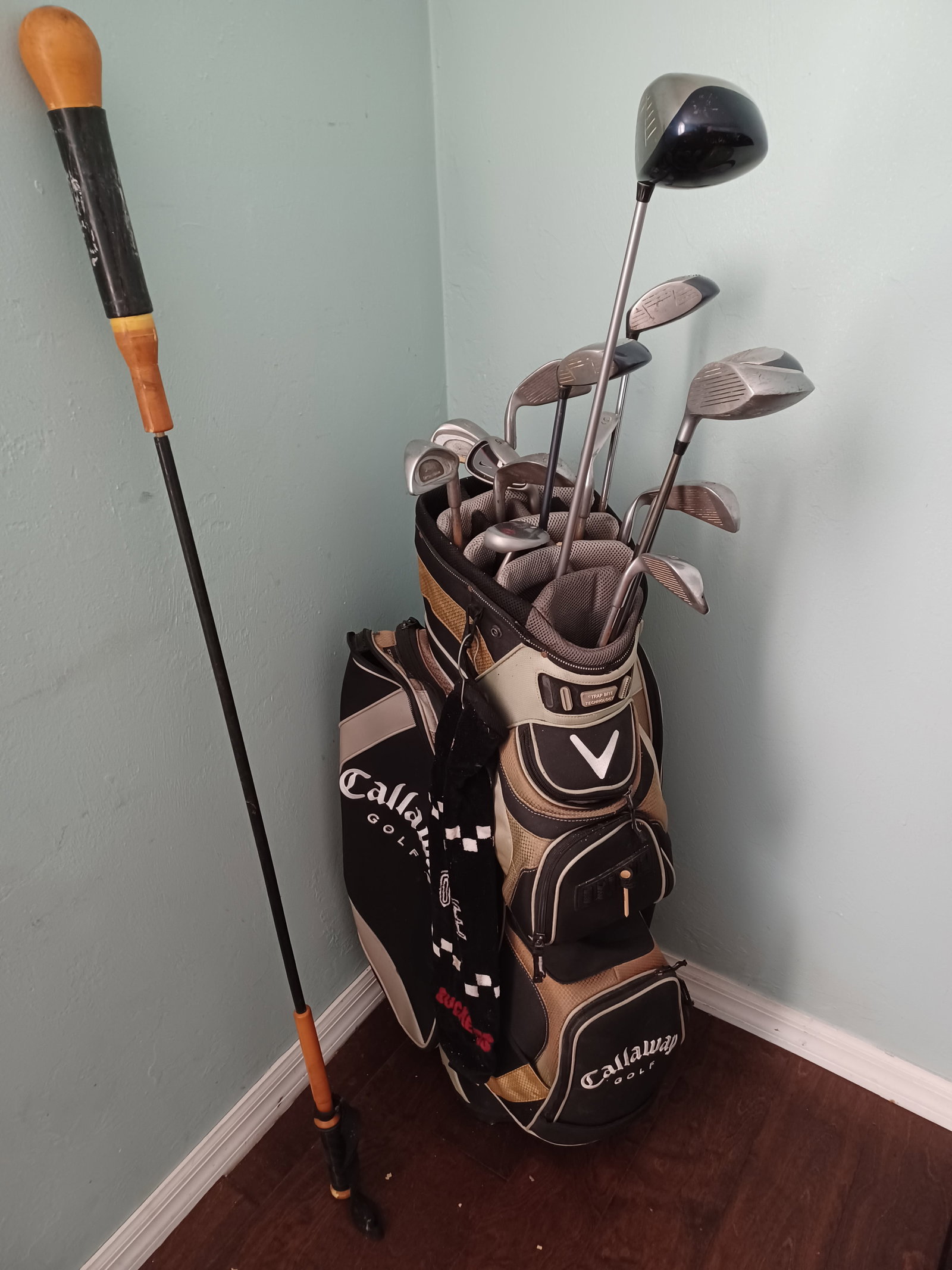 Callaway Golf Bag & Clubs: Callaway Golf Bag & Clubs