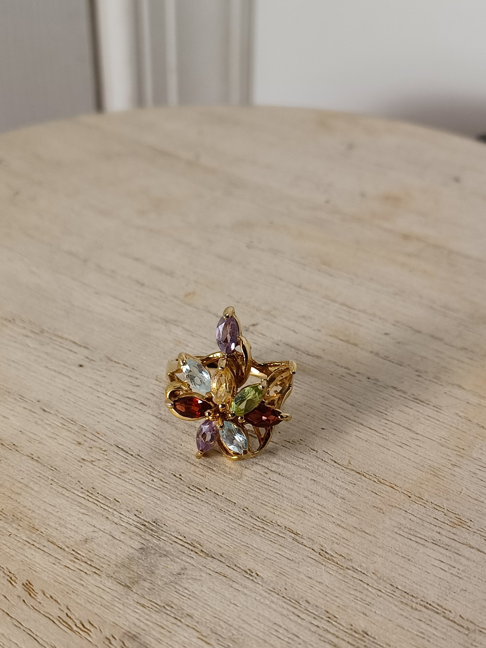 Beautiful Vintage Multi Gemstone Ring Size 6 (1 of 6)