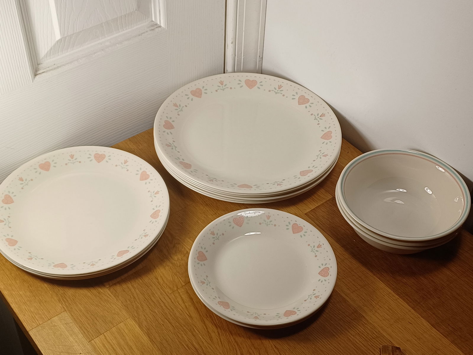 Corelle By Corning ware Plate Set (1 of 7)
