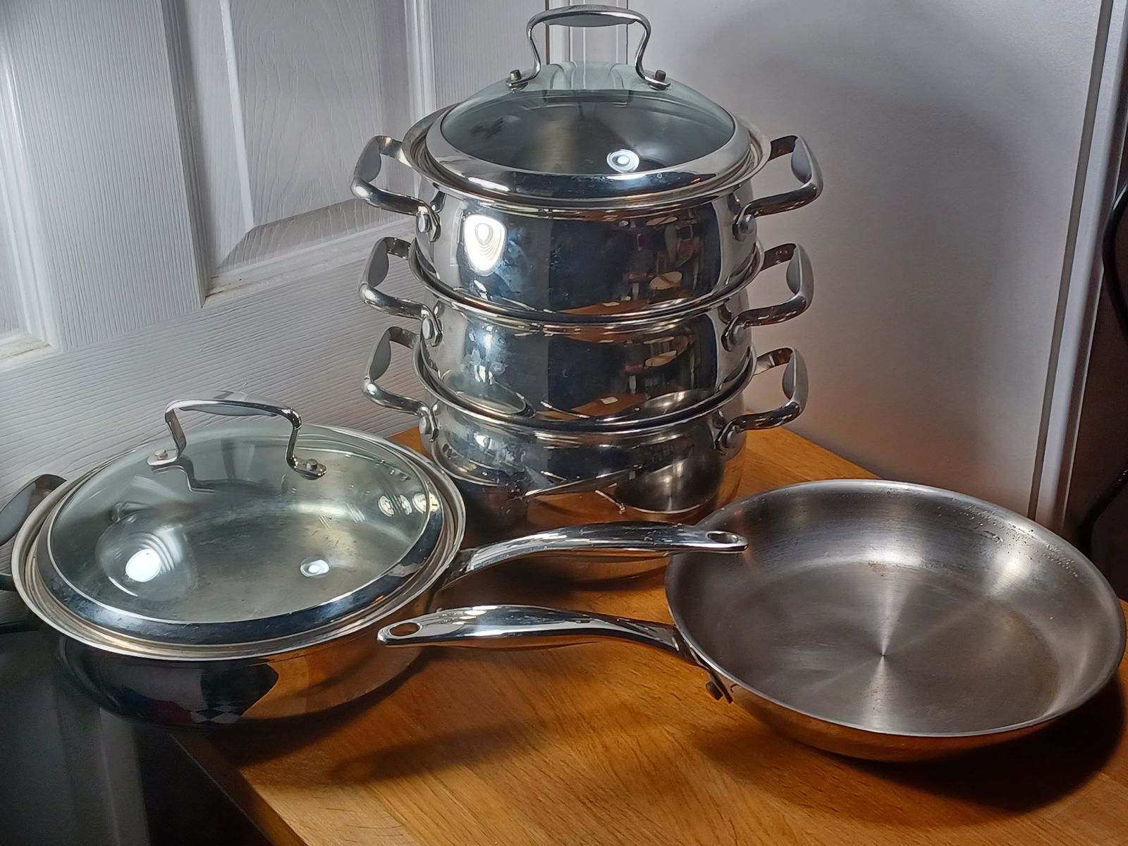 Belgique Stainless Steel Induction Cookware Set (1 of 10)