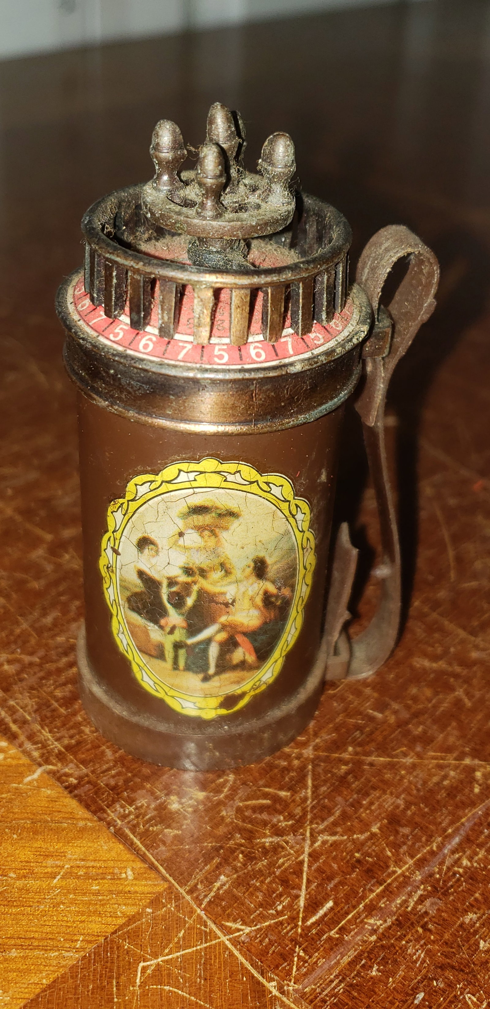 collectible pencil sharpener (1 of 2)