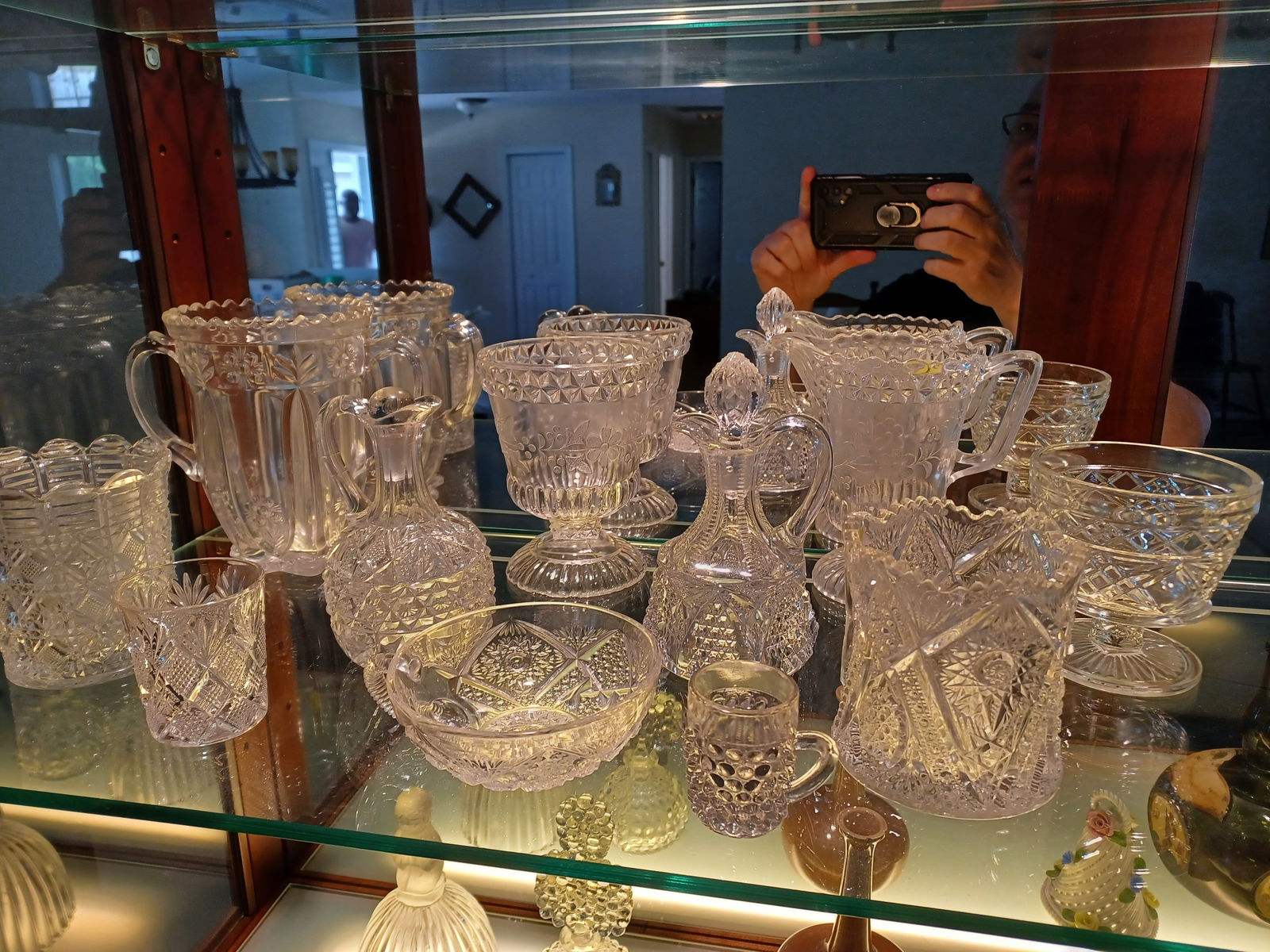 Large Lot Vintage Glassware (1 of 8)