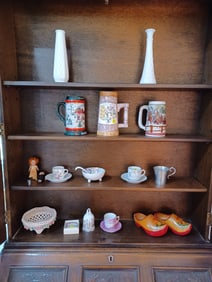 Contents of Bookshelf