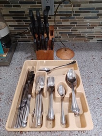 Lot Cuisinart Silver Ware, Knife set/ Banana Tree