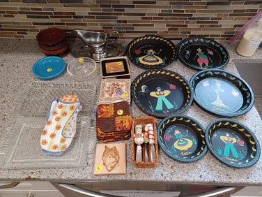 Large Lot Misc Kitchen Ware