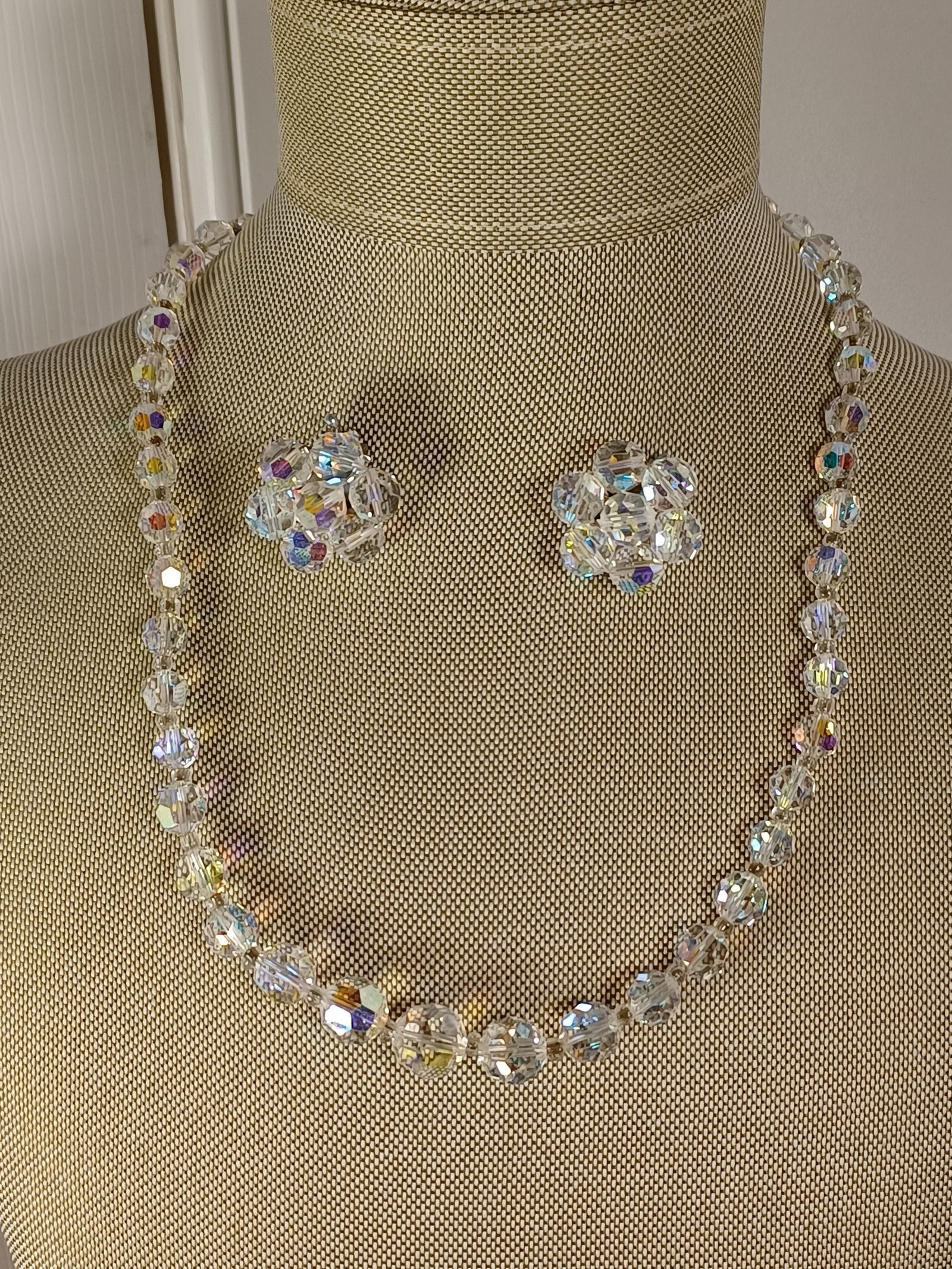 Vintage Set Crystal Bead Necklace & earrings (1 of 7)
