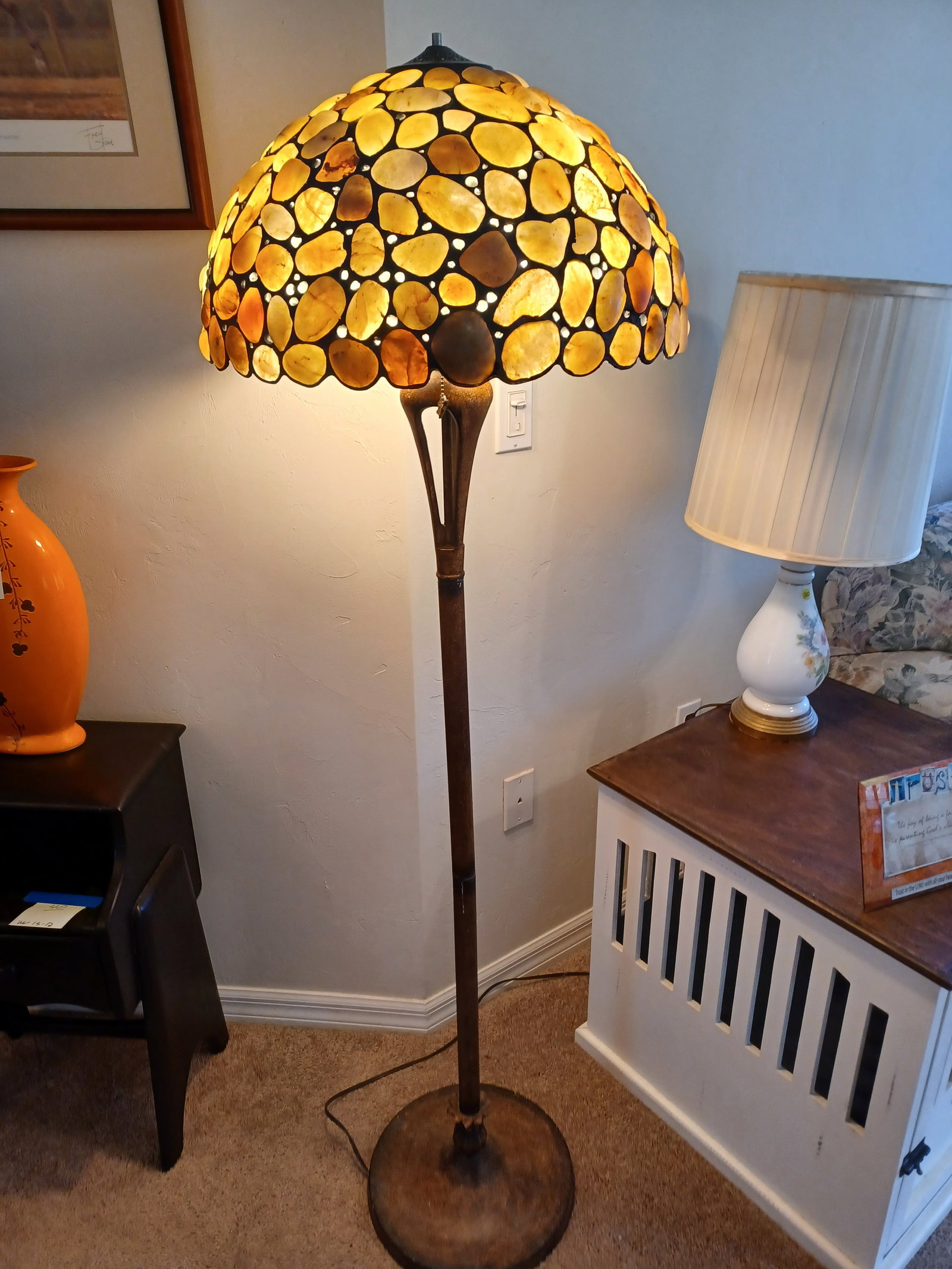 Mercury Stone Lamp / Missing 1 stone: Mercury Stone Lamp / Missing 1 stone
