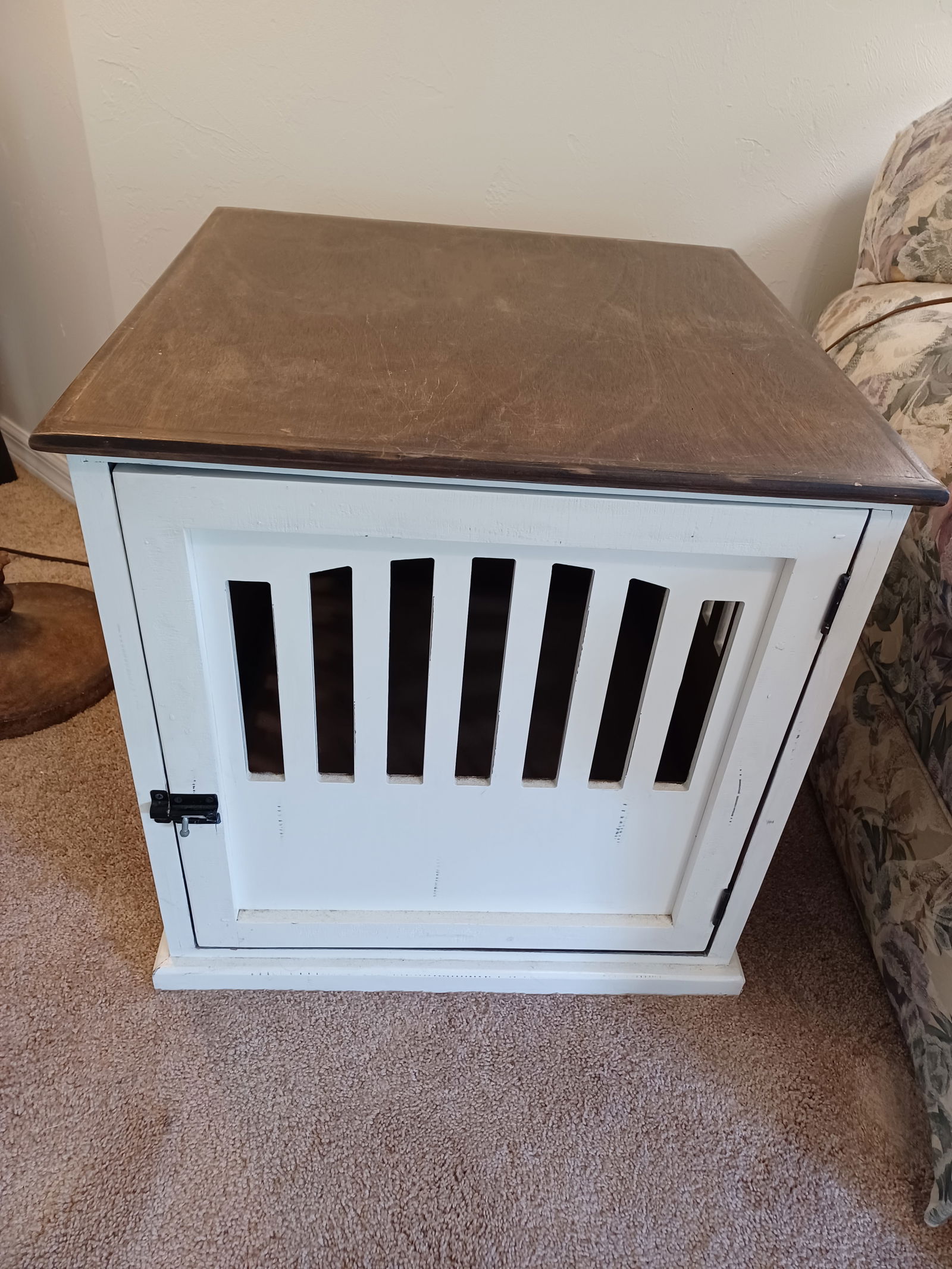 Dog Crate End Table (1 of 7)