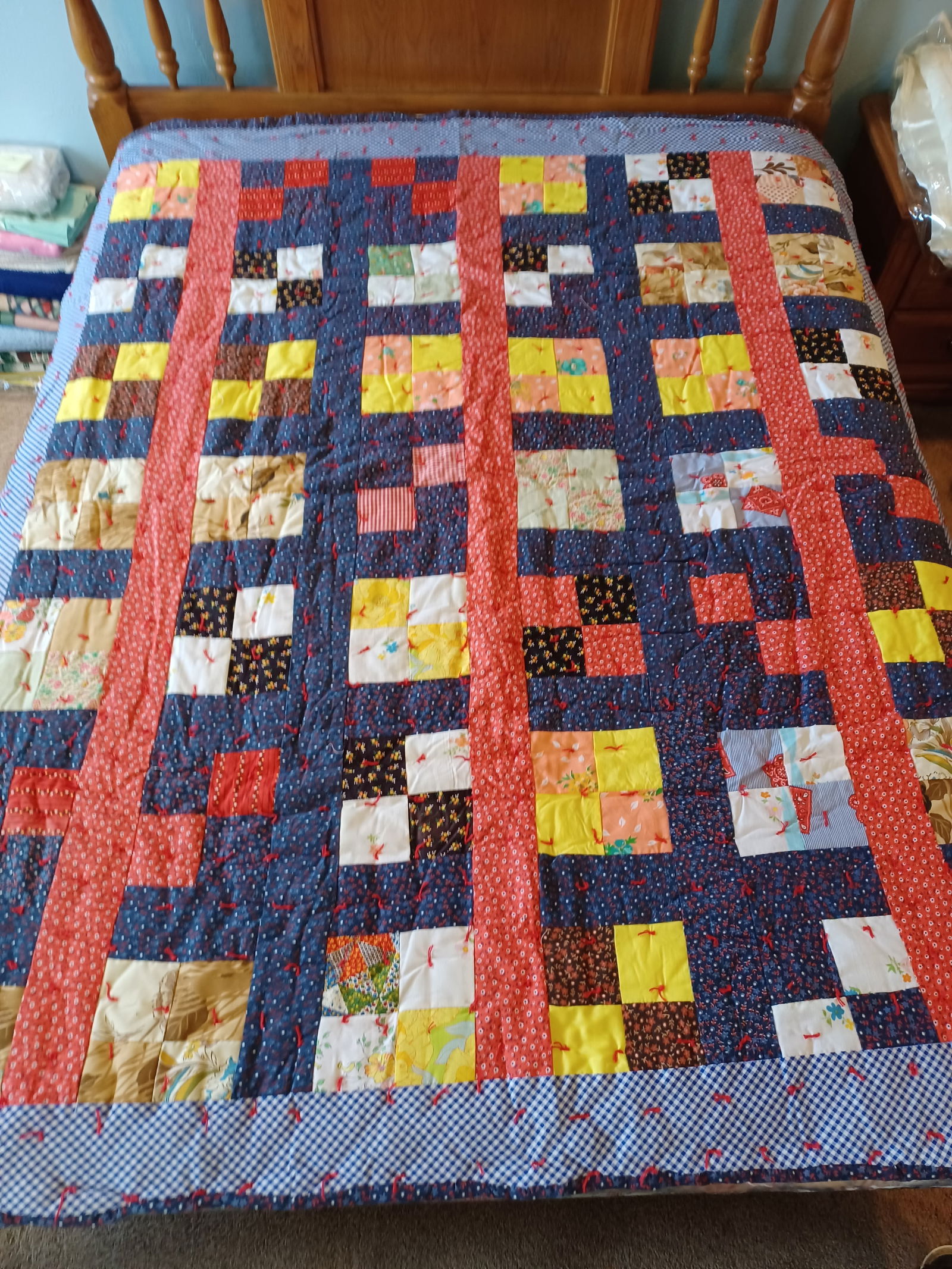 Patchwork Quilt 78 x 70 (1 of 7)