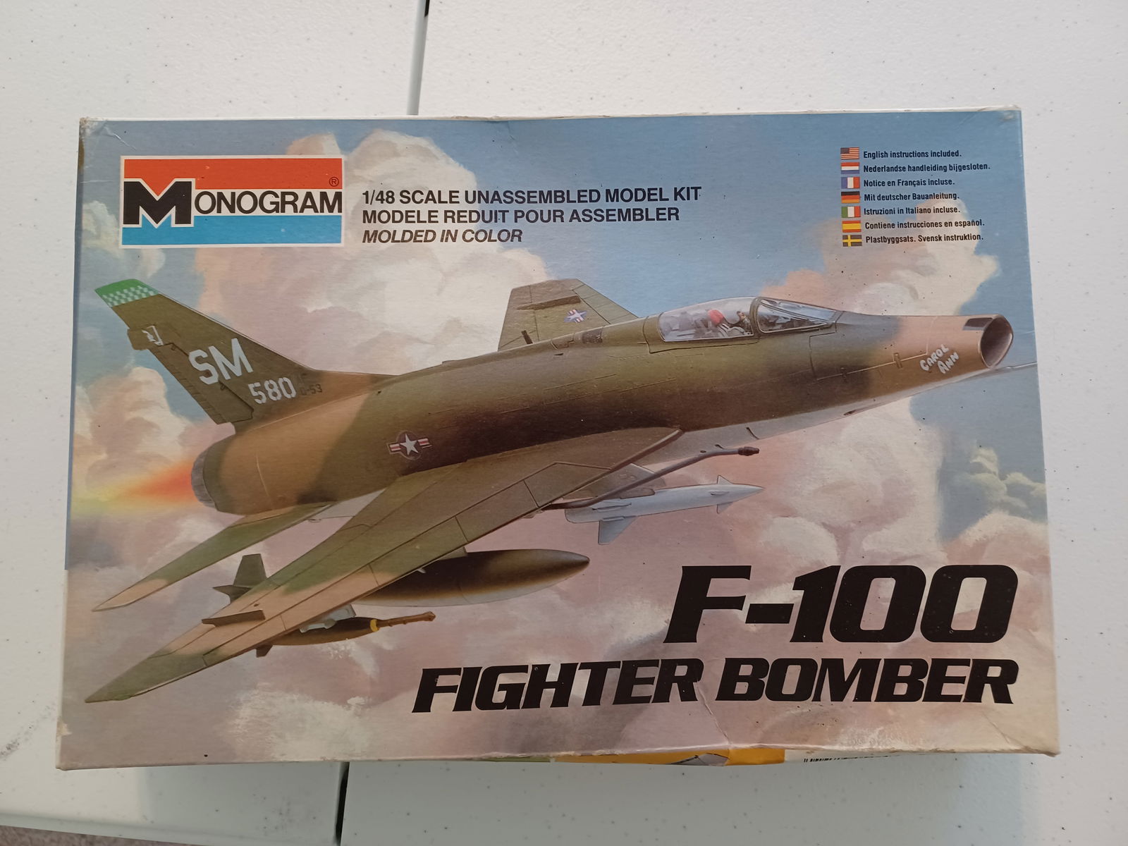 F-100 Fighter Bomber Model (1 of 4)