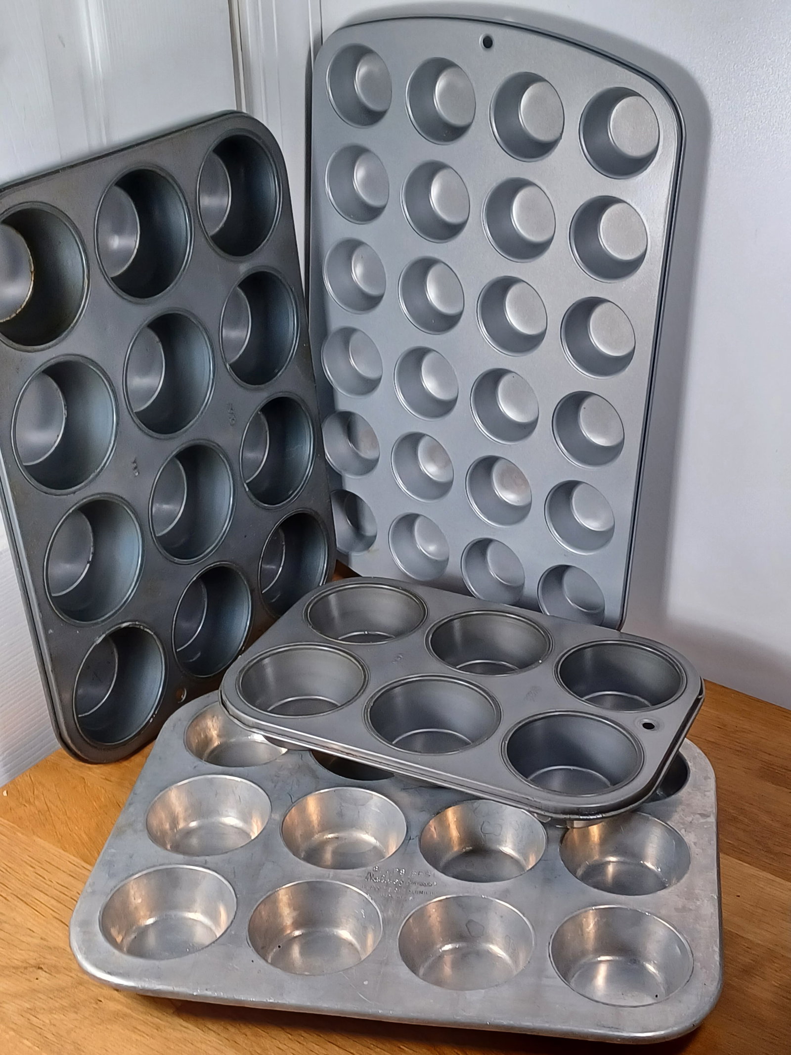 Lot of Muffin Baking Pans: Lot of Muffin Baking Pans