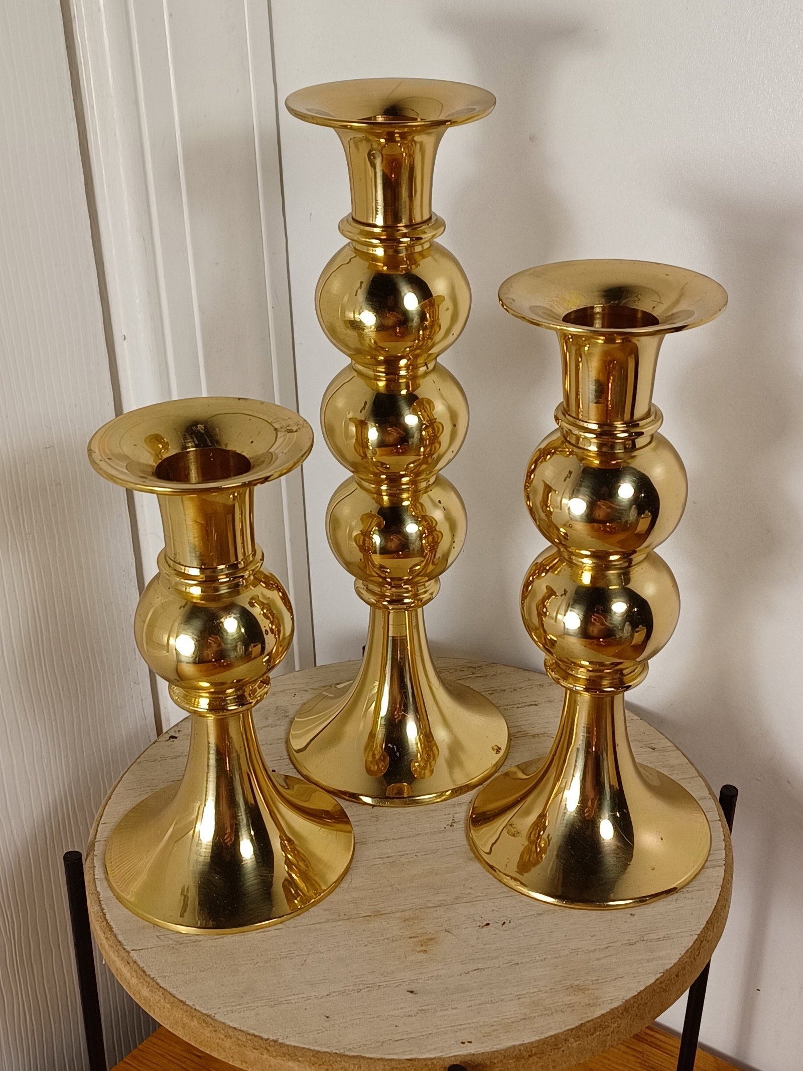Beautiful Set of Brass Candle Sticks: Beautiful Set of Brass Candle Sticks