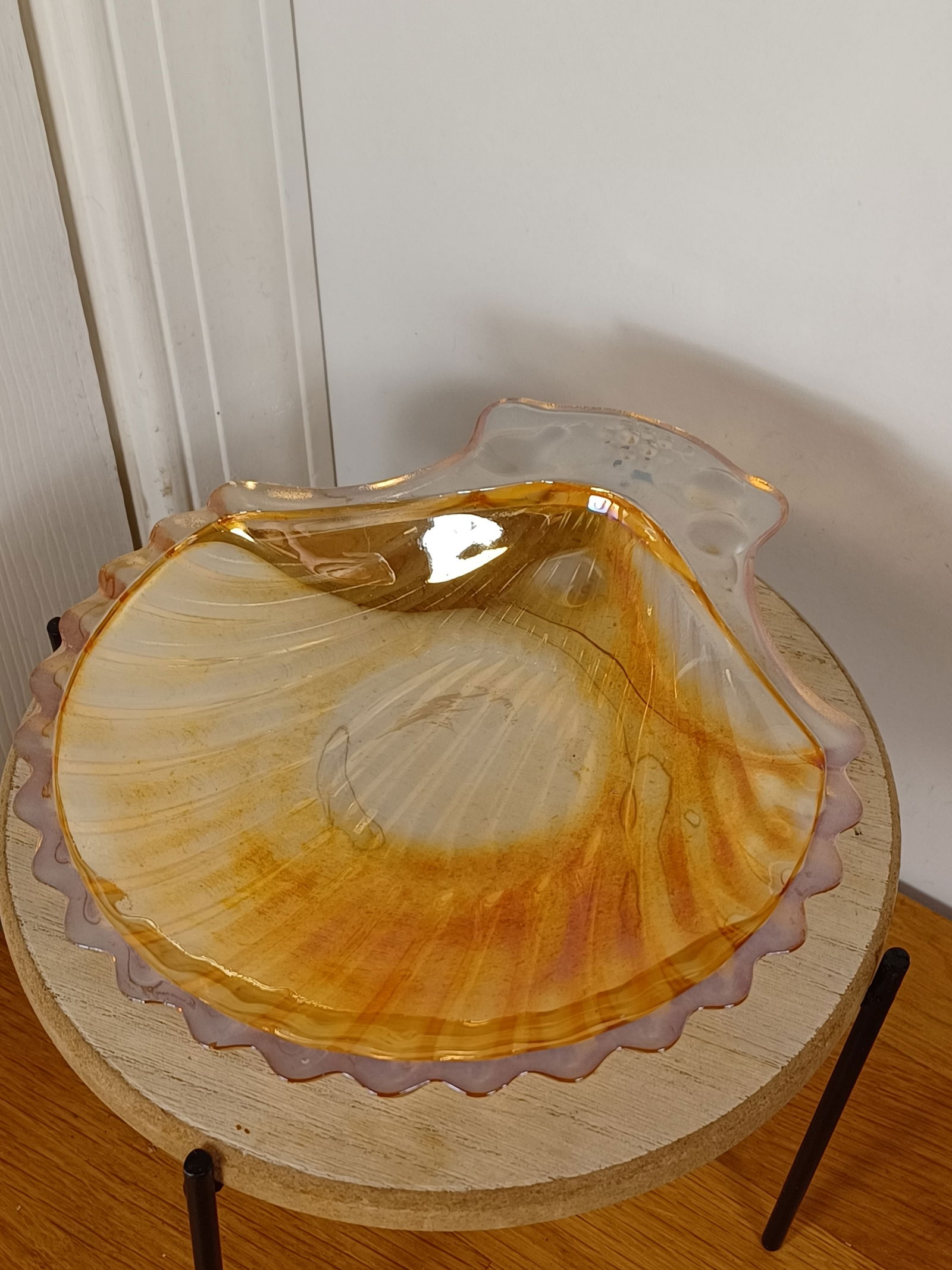 Vintage Shell Shaped Carnival Glass (1 of 7)