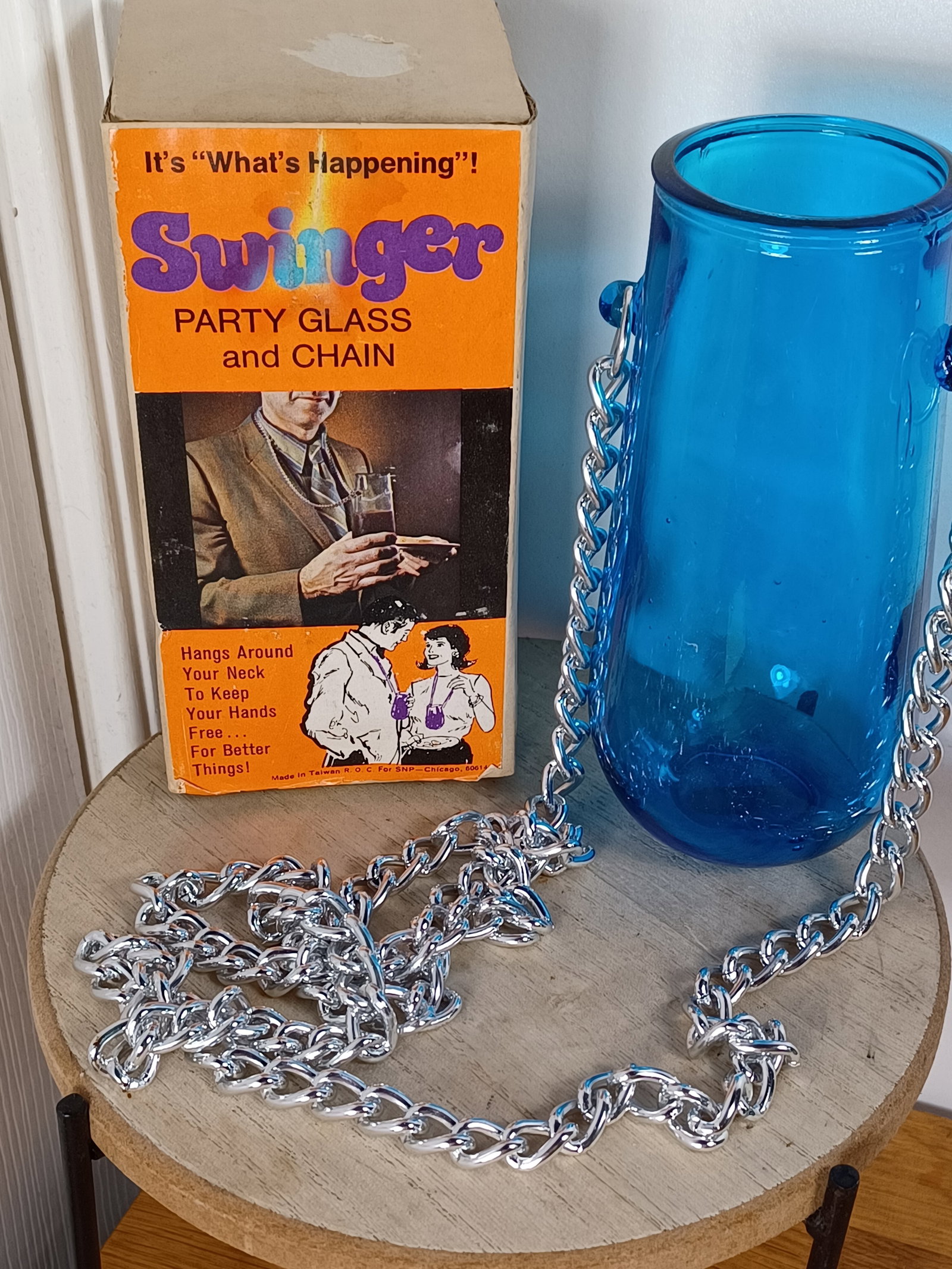 Vintage Mid Century Swingers Party Glass with Box: Vintage Mid Century Swingers Party Glass with Box