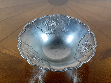Beautiful Vintage 800 Silver Footed Serving Bowl