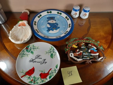 Lot of Christmas Serving Pieces