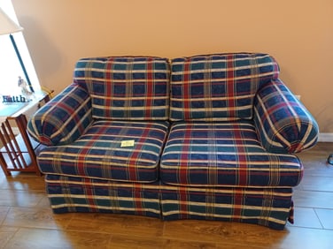 Plaid Pattern Dorchester Love Seat