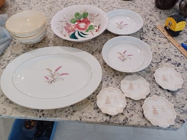 Mixed Lot of China Pieces