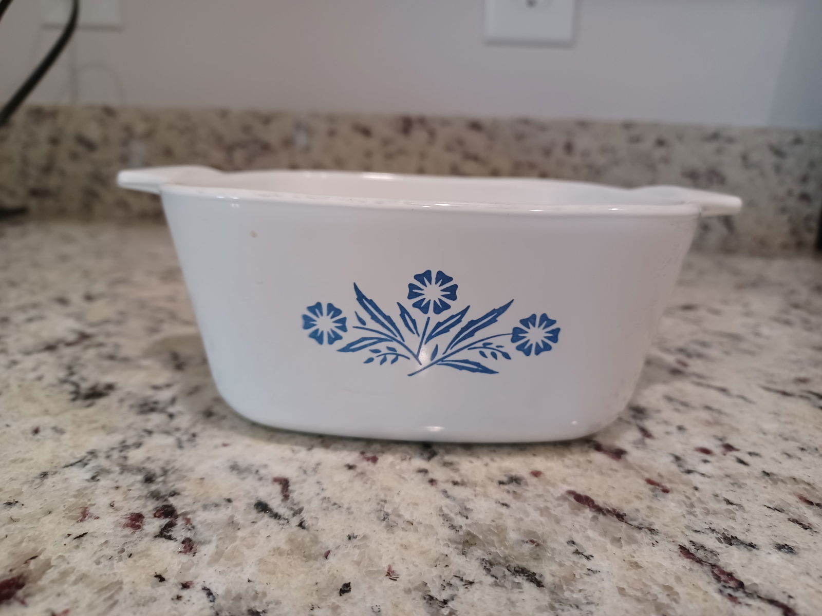 Vintage Corning Ware 2.75 Cup Casserole (1 of 3)
