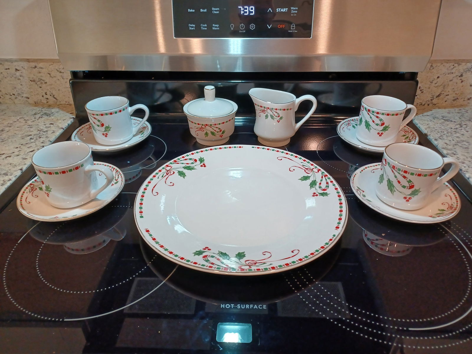 Holiday China Dessert Set by Gibson (1 of 6)